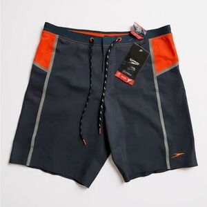 NWT Mens Speedo swim trunks size 34